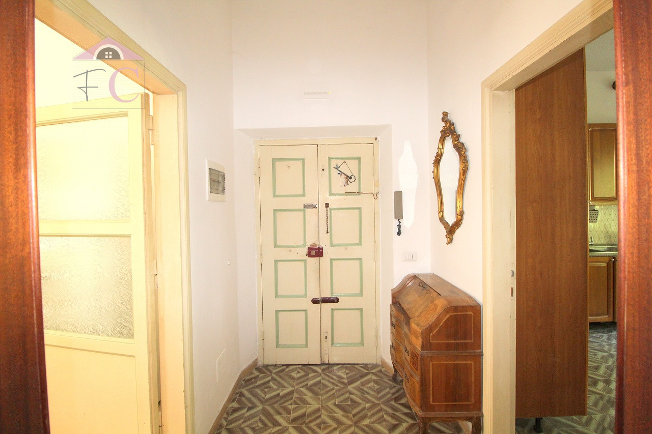 narni-piano rialzato-ristrutturato-giardino-cantina-piccola palazzina 24.png